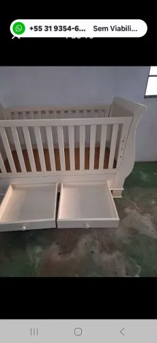 Berço infantil de sucupira