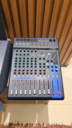 Mesa de som YAMAHA MG12XU