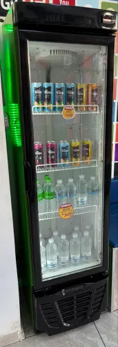 Geladeira Expositora