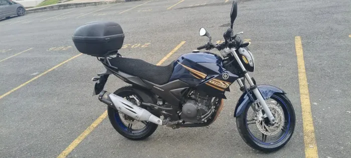 Moto Yamaha Fazer 250cc 2014 azul flex