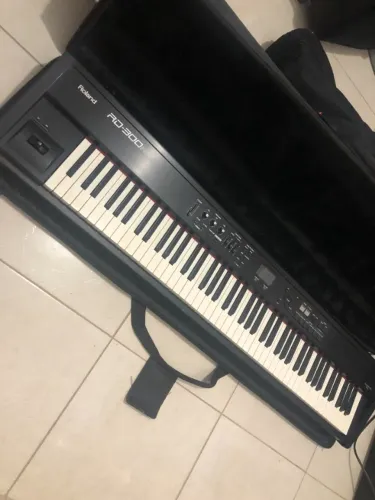 Piano Digital Roland RD-300NX