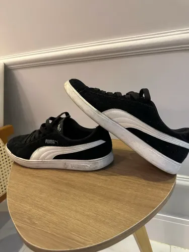 Tênis Pumas número 40