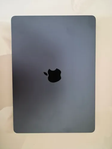 Macbook Air M2 2023, 13,6" 8Gb 256gb RAM(Usado)