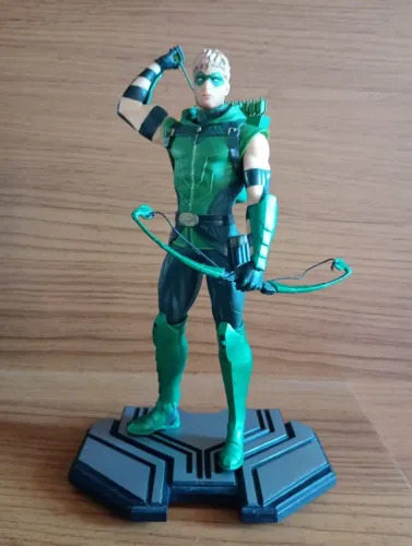 Estatua arqueiro verde Green Arrow Comics Icons Escala 17 - DC Collectibles