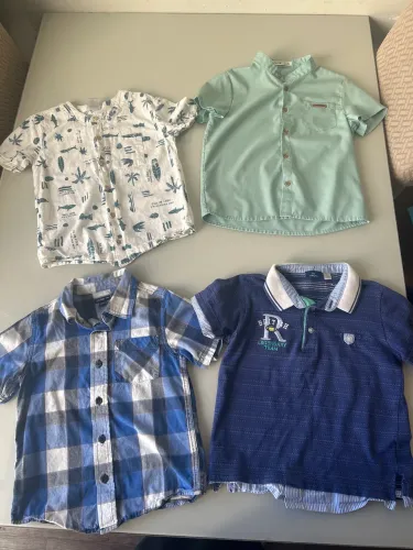 Lote de camisas para 5 anos