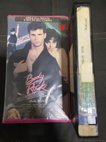 Fita VHS filme musical blody rock rara com Lorenzo Lamas