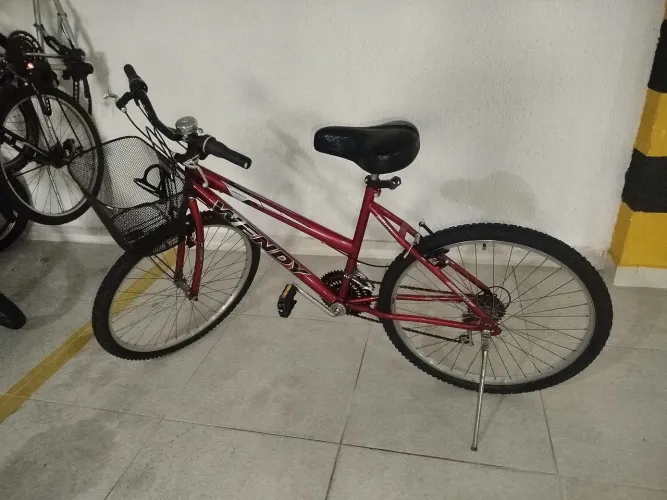 Bike Wendy aro 26 Feminina - Única dona, Revisada e com 18 marchas (R$ 450,00)