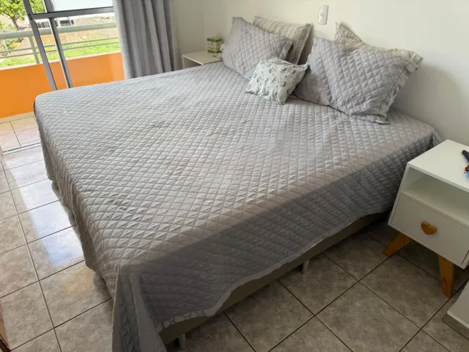 Cama box Súper King