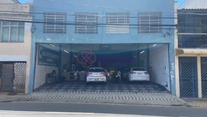 Salão Comercial para Alugar em Jundiaí (Vila Vianelo) 353 m², 4 Vagas