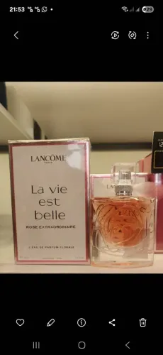 Fragrância extraordinária para mulheres marcantes.? La vie est belle Rose Extraordinaire