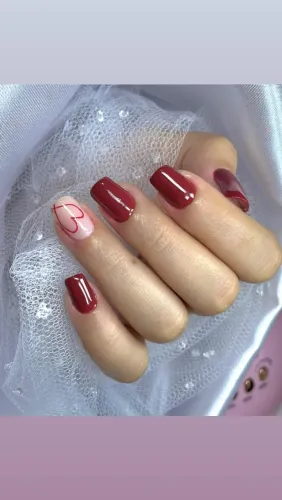 Vaga para manicure