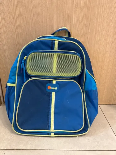 Mochila escolar Puket