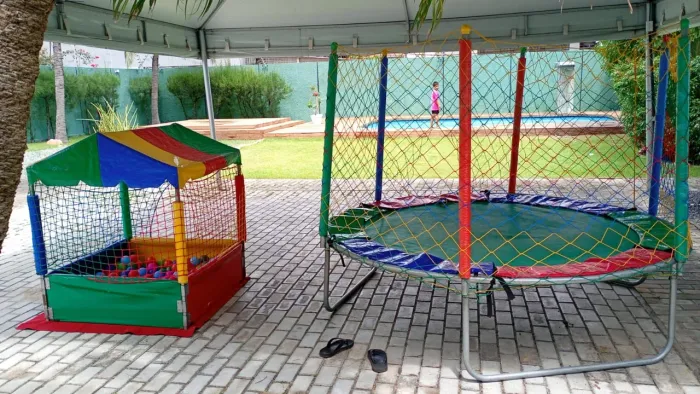 Locação PULA PULA +PISCINA DE BOLINHAS 150,00