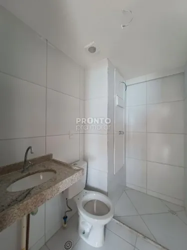 Apartamento com 2 quartos em Candeias