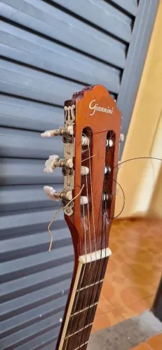 Violão Giannini GN-15 Seminovo - Excelente Estado | Motivo Viagem