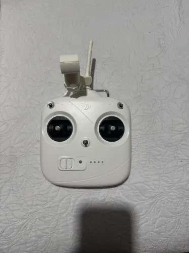 VENDO DRONE PHANTOM 3 STANDARD ( ACEITO PROPOSTAS/ TROCA )