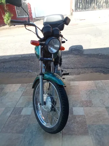 Vendo cg 2003 2 dono zp *