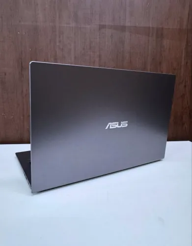 Notebook Asus perfeito para trabalhar e estudar 