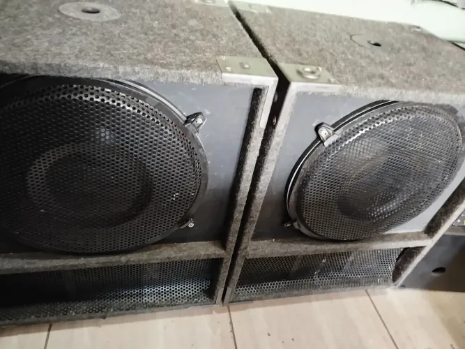 (PAR DE CAIXAS PASSIVAS USADAS SUB-18" X 600W)