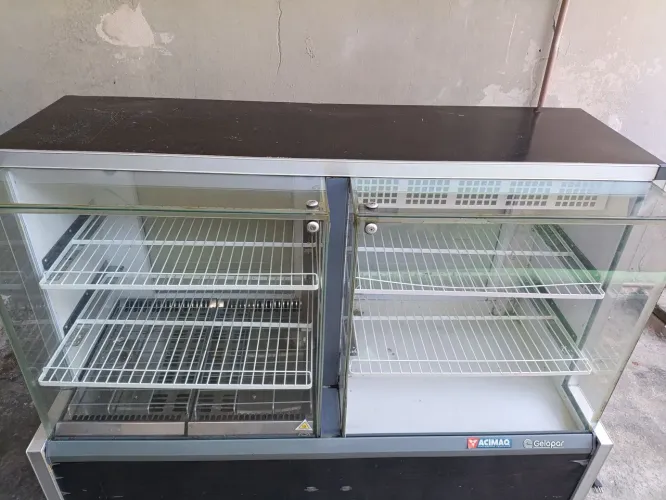 Balcão quente e frio