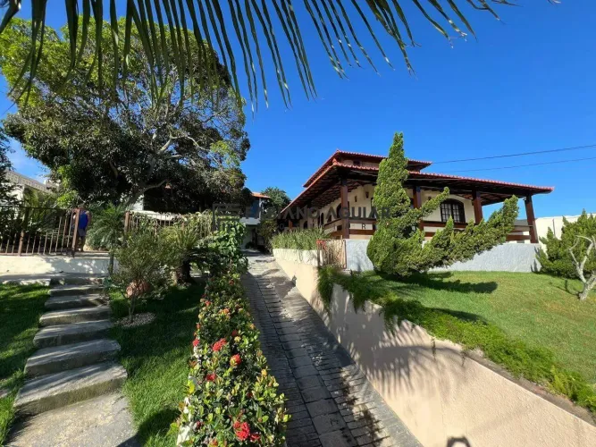 Casa de condominio em Araruama - 5 quartos (3 suites) - Bananeira