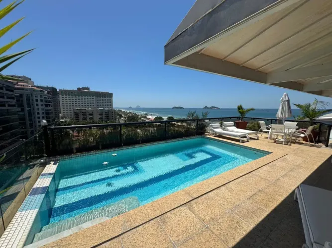 Cobertura Frente Mar de 700 metros quadrados com 4 suítes em Barra da Tijuca - Rio de Jane