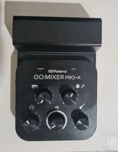 Interface de Áudio Roland Go Mixer Pro-X