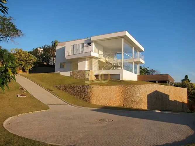 Residencial  Casa de Condomínio - 718,00 (M²) de Área Total - 461,00 (M²) de Área Privativ