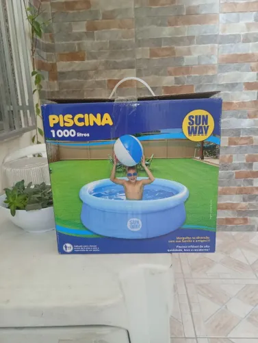 Piscina inflável 1000 litros + bomba de encher