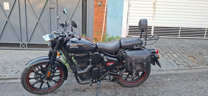 Royal Enfield Classic 350 Dark Stealth Black