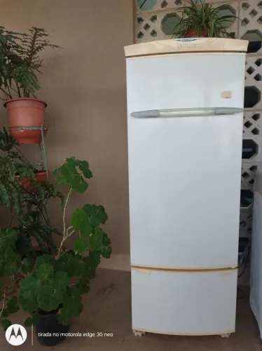 Vende se geladeira Brastemp 360 . R$ 500,00