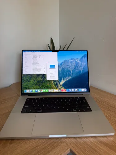 MacBook Pro 16 M3 Max 64GB 1TB em Ótimo estado