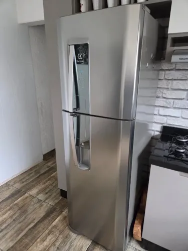 Geladeira Electrolux Modelo DW44S 400L Inox - 220V - Excelente Estado