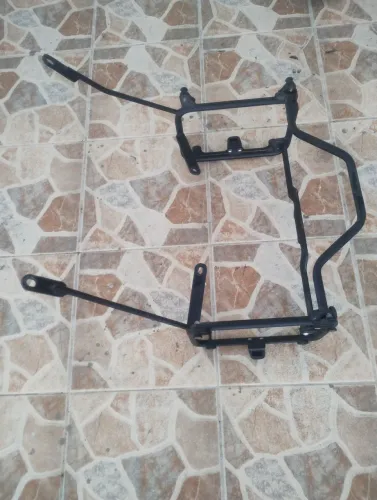 Protetor e suporte para mala lateral BMW GS 310  