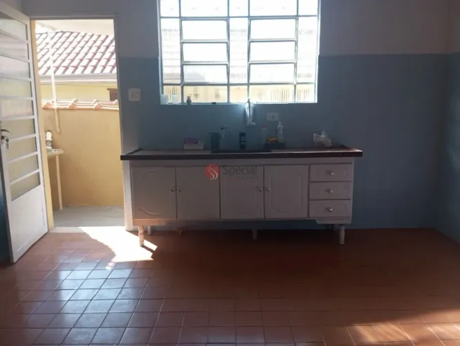 Casa com 2 dormitórios para alugar, 180 m² - Vila Formosa.