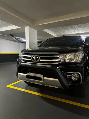 Toyota Hilux CD SRV 4X4 2.8 TDI Diesel Aut. 2017