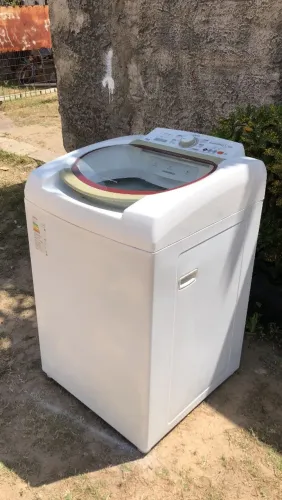 MÁQUINA DE LAVAR BRASTEMP MUITO NOVA MODELO NOVO DOU GARANTIA DE 3 MESES FAÇO A ENTREGA