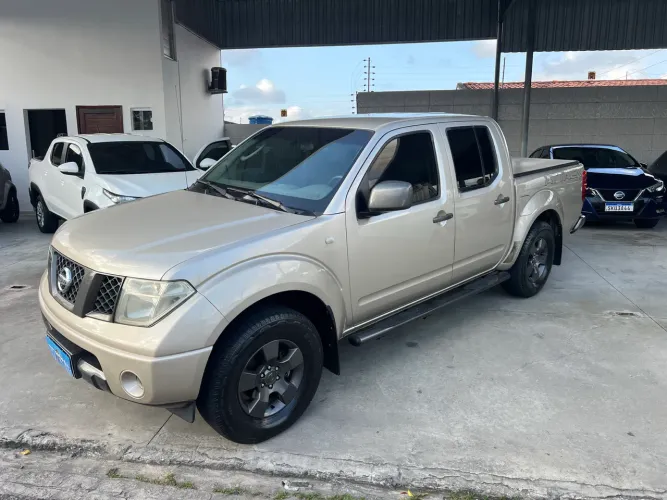 Nissan Frontier XE CD 4X2 2.5 TB Diesel 2010