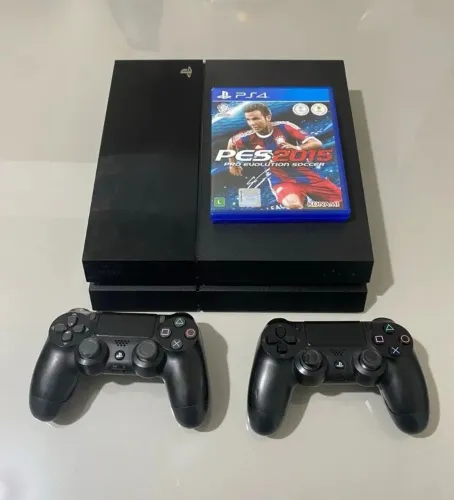 PS4 FAT 500gb, aceito trocas por ps5 ou Xbox series ou etc mais volta minha