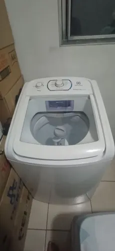 Vende-se máquina de lavar Electrolux 11kg essencial care