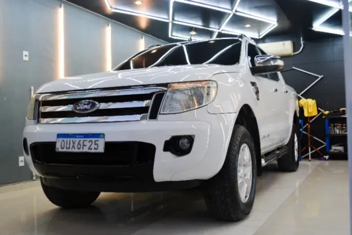 Ford Ranger Limited 3.2 20V 4X4 CD Aut. Dies. 2014