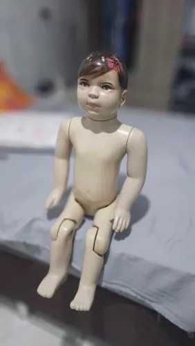 Manequim infantil