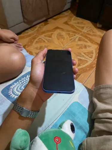 iPhone 16