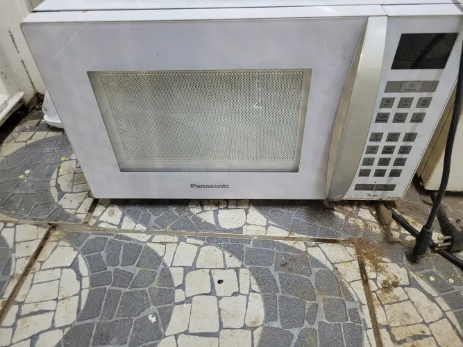 Micro-ondas Panasonic 34 litros 127v entrego 250,00