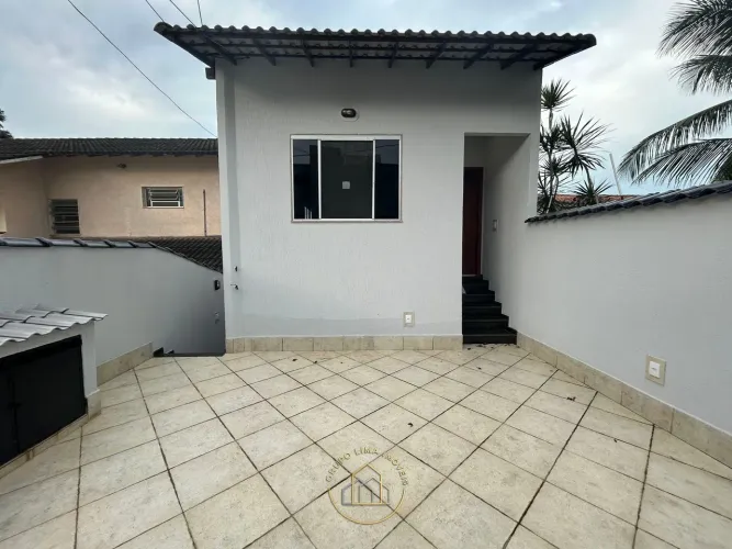 Apartamento com 1 quarto e vaga de garagem na Granja dos Cavaleiros, Macaé/RJ