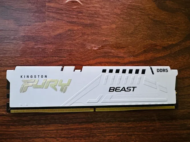 Vendo memória ram DDR5 1x(32GB)