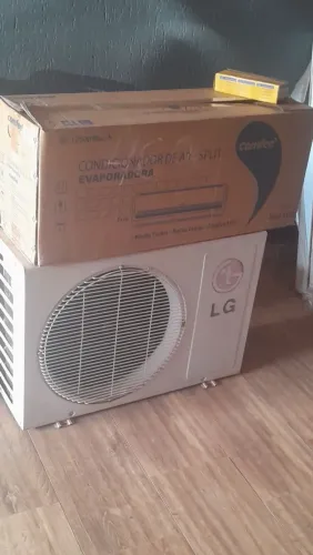 Ar condicionado com defeito 