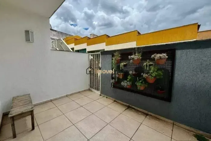 Casa em Condomínio de Casas no Buritis