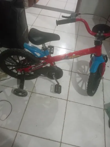 Bicicleta aro 16 do homem aranha novinha