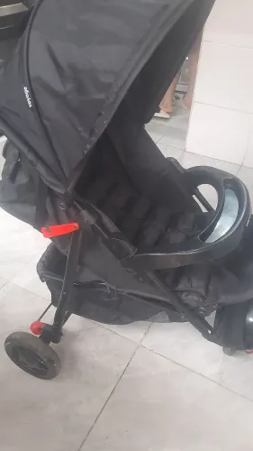 Carrinho de bebê yoyage